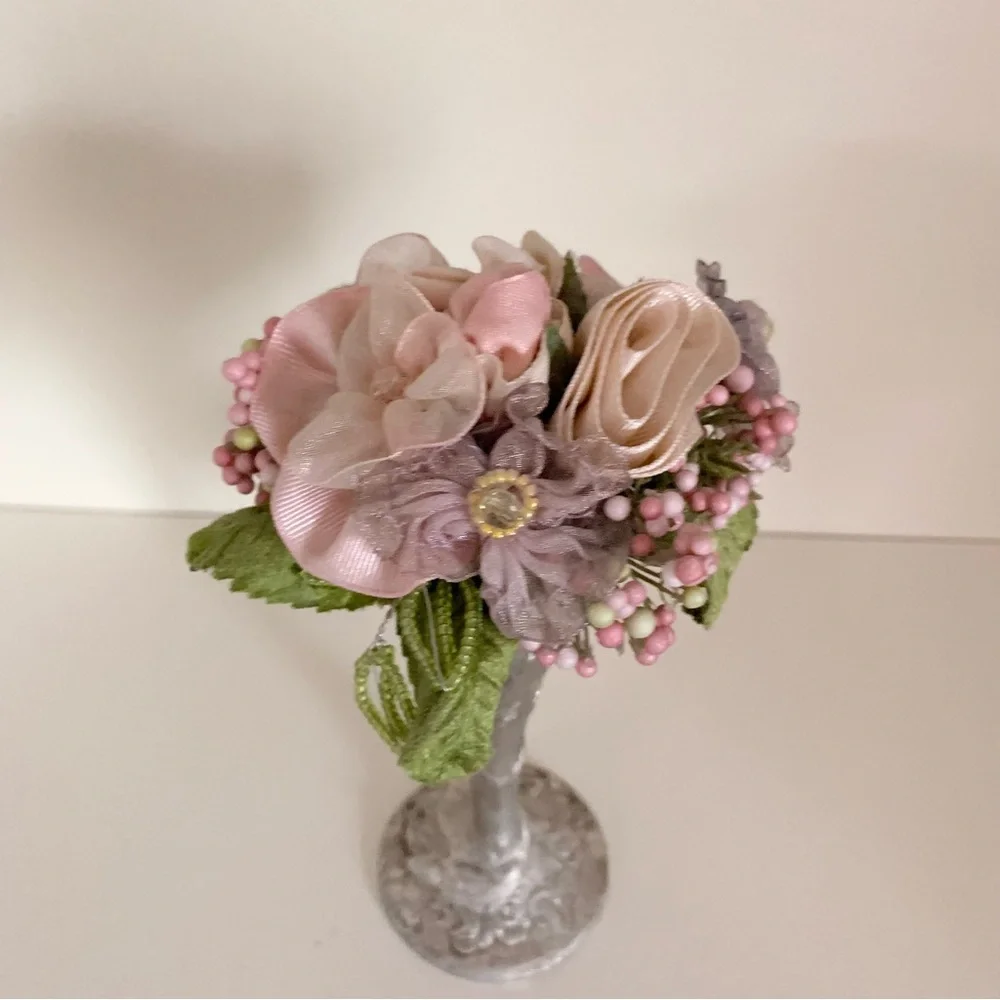 Beautiful beaded flower decor silver vase